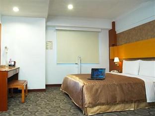 Jing Jing Holiday Hotel Kaohsiung Exterior foto
